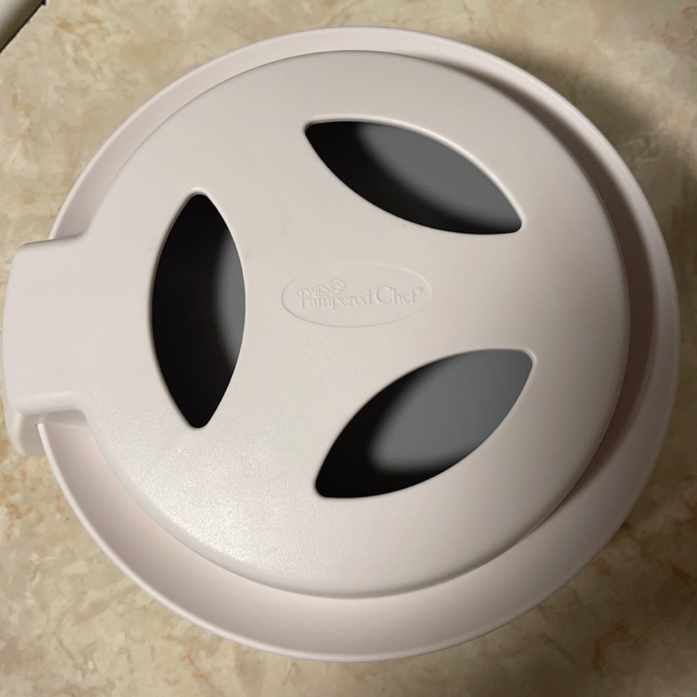 Pampered chef close and cut